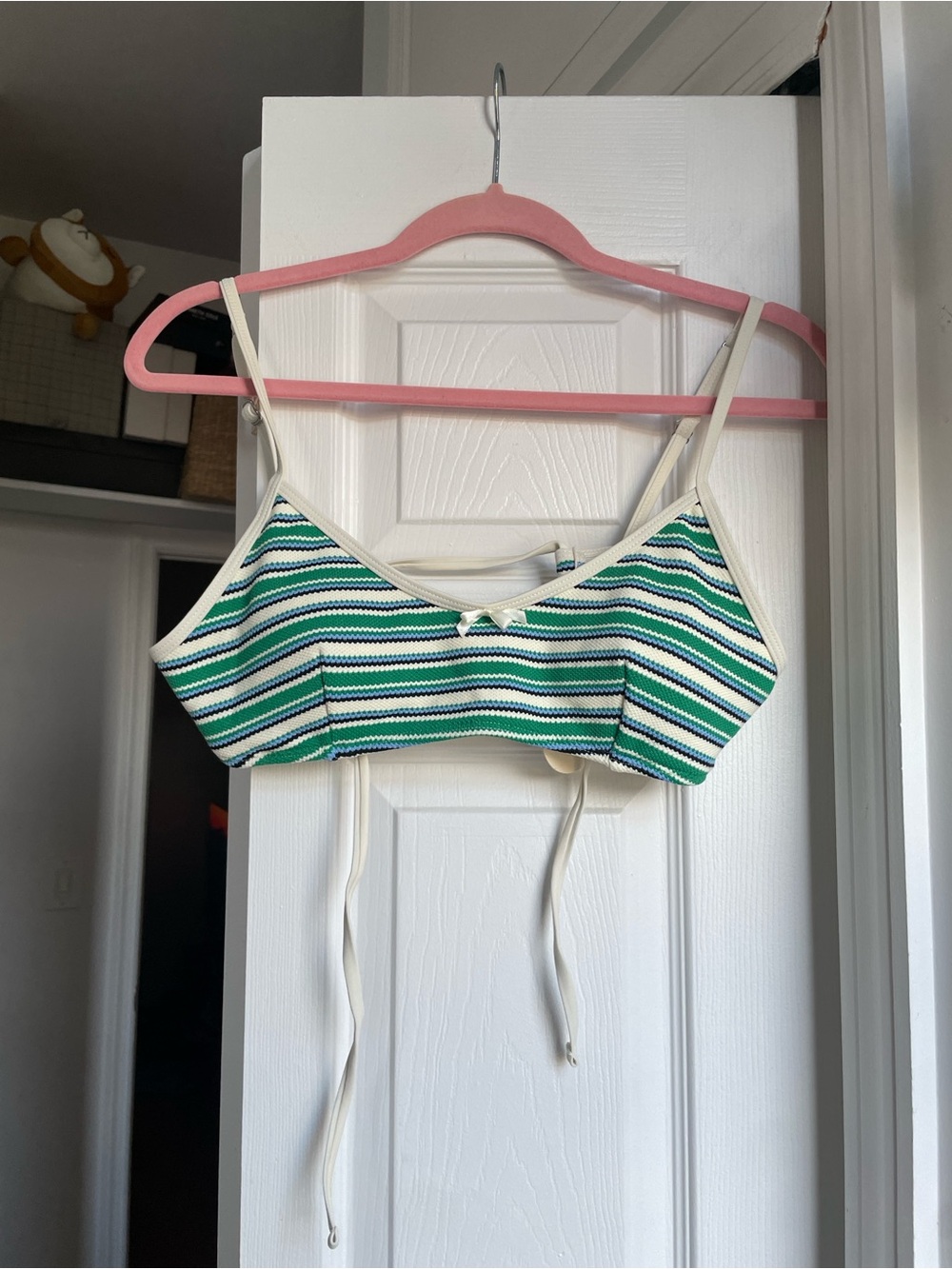 Green Textured Striped Bowknot Contrast Binding Tank Style Bikini Top